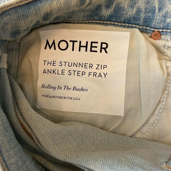 MOTHER The Stunner Zip Ankle Step Fray Jeans | Size 27 | Distressed Blue Denim - Picture 4 of 14